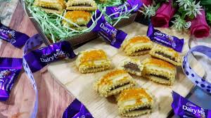 Sebabnya, sis tertarik dengan bahan yang digunakan. Tart Cadbury Sedap Giler Doh Mudah Untuk Di Gulung Di Bentuk By Zalieda Diari Zaliedana