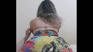Gostosa fudendo de vestido 