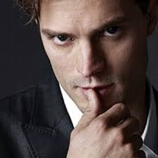 Brittney Grey (MrsGrey26_@)