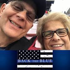 I can't believe my dog woke me up like this! #dog #goldenretriever  #dogsoffacebook