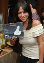 Jennifer love hewitt hairstyles, haircuts and colors. Face Shape Jennifer Love Hewitt Hairstyle And Makeup Hubpages