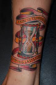 Ultra smooth lining and brilliant coloring work on this traditional style u.s. Tatto Wallpapers Traditional Hourglass Tattoo