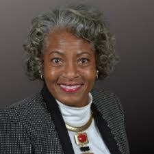 Maxine Mann's Instagram, Twitter & Facebook