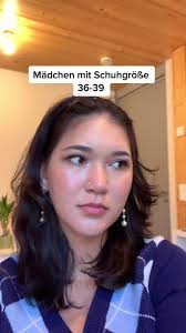 Süße kleine Frauenfüße in Größe 36-39