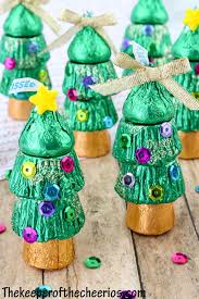 Using a plastic knife, cut your brownies into tree shaped triangles. Candy Christmas Tree Treats The Keeper Of The Cheerios