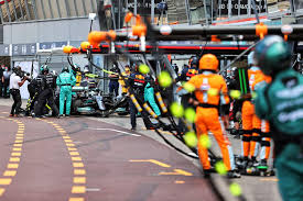 Normally, the wheel guns' sockets mesh with the teeth on the f1 car's wheel nuts, road & track explains. What Caused Catastrophic Failure Of Bottas S Wheelnut The Race