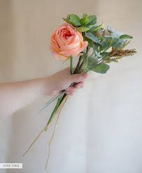 Tablecloths, centerpieces, favor bags & boxes, diy fabrics Wedding Diy Tip Make Your Own Bridal Bouquet From Faux Flowers