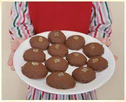 When i started looking at cooking with tea i came across an earl grey shortbread then a. The Tiffin Box Christmas Baking Chocolate Orange Canada Cornstarch Shortbread Cookies