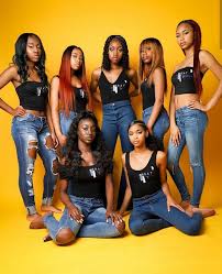 Baddie Sweet 16 Birthday Photoshoot With Friends Follow Princessjaylen Squad Outfits 16th Birthday Outfit Birthday Photoshoot