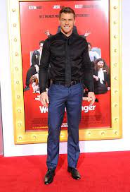 Actor Alan Ritchson Attends The Premiere Of The Wedding Ringer At Alan Ritchson Actors The Wedding Ringer