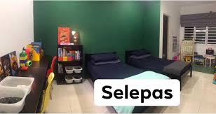 Bagi remaja, bilik tidur merupakan bilik dengan pelbagai fungsi. Sebelum Selepas Bilik Tidur Anak Lelaki Hasil Berguru Dari Group Deko Hias My