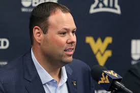 Darian DeVries named men's basketball coach at West Virginia