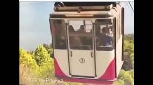 Mi a porta perugina nevű kapunál lyukadtunk ki, de ahelyett, hogy ott beléptünk volna a városba, jobbra fordultunk és elkezdtünk sétálni a peremgyűrűn. Video Jelent Meg A Tragikus Olaszorszagi Felvono Katasztrofarol Neokohn