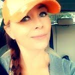 Leanna Walter's Instagram, Twitter & Facebook