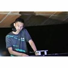 Ko tinggal turun naik turun naik trus. Fresh Boy Feat Blasta Rap Family Turun Naik Oles Trus By Romeo Sr