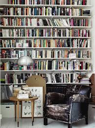 4 Helpful Hacks Floating Shelves Modern Storage Floating Shelf Styling Subway Tiles Floating Shelf Placement Basements Farmho Home House Interior Home Library