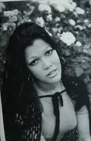 Cantantes de todos los Tiempos: Angela Carrasco