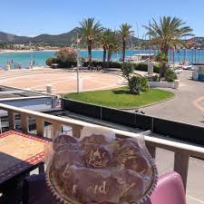 Restaurant La Medina Le Vieux Port Seafood Restaurant Saint Cyr Sur Mer 1 Review 171 Photos Facebook