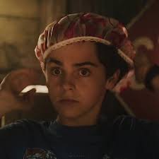 The way he tried to subtly take of the shower cap will never not be  hilarious. This song makes me miss The Guardians Of The Galaxy. #it  #itchapter2 #eddiekaspbrak #losersclub #edit #trend #viral ...