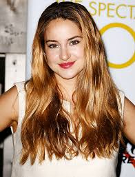 From short haircuts to long layered hairstyles, she has owned every style. Shailene Woodley S Haircut Kim Kardashian S Post Baby Photo And More Ew Com
