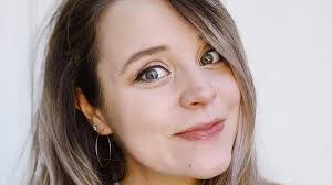 Sara Whitman's Instagram, Twitter & Facebook