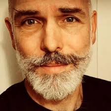 Johnny Diamond's Instagram, Twitter & Facebook