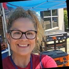 Derrick Woodson's Instagram, Twitter & Facebook