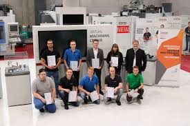 Zusätzlich findet ihr auch verschiedene vorlagen die man für unterschiedliche zwecke einsetzen kann. Mit Hochster Prazision Lukas Weiss Gewinnt Deutsche Meisterschaft Im Cnc Frasen Worldskills Germany E V Pressemitteilung Lifepr