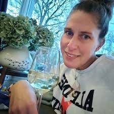 Babette Soffer's Instagram, Twitter & Facebook