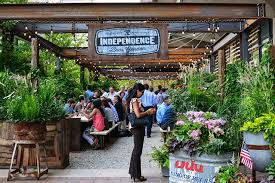 Beer Crate Cladding Google Search Jardin De Cerveza Disenos De Unas Patio De Restaurante