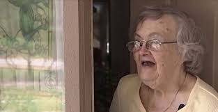 After Hurricane Matthew, man sends pizza delivery guy to grandma's house to  make sure she survived