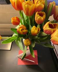 Few things are more exciting than seeing someone so good create something  they love. This is super talented makeup artist Jerri Lewis at the launch  of her next chapter called @flawlessfacesbyladyj If