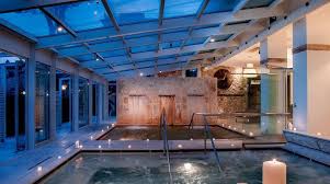 Le terme di bagno vignoni hanno sempre permesso alla località di avere acqua persino durante i mesi estivi più caldi, motivo per cui diversi mulini sono stati costruiti lungo il fiume orcia durante i secoli; Stabilimento Termale Albergo Le Terme Terme Di Bagno Vignoni