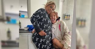 May 24, 2021 · la liendra y su exnovia luisa castro, a quien criticó luego de que ella dijera que él era malo en la cama 'la liendra' no se quedó callado luego de enterarse de que su exnovia luisa castro. La Liendra Conto Que Le Regalo Una Nueva Casa A Su Mama