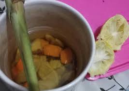 Minuman ini tidak menimbulkan rasa manis seperti jus atau sari buah lainnya, karena dalam proses pembuatannya tanpa gula ataupun zat adiktif lainnya. Resep Di Rumahair Rempah Infused Water Resep Enak Terbaik Di 2020