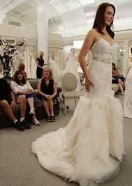Http Tlc Howstuffworks Com Tv Say Yes To The Dress Say Yes Season 9 Wedding Dress Pictures14 Htm Mermaid Style Wedding Dress Dresses Wedding Dresses