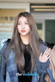 You can watch this video only on youtube ch.mpd. Gfriend Sowon 191206 Incheon Airport To Indonesia Incheon