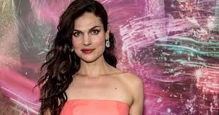 Al jong combineerde ze anna drijver is 'kirsten bellicher' in de film bellicher: Anna Drijver Sex Scenes Easier Than Driving In An Oldtimer Entertainment