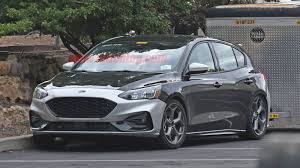 2020 Ford Focus St Spied With No Camouflage Ford Focus Ford Focus St Cars Near Me
