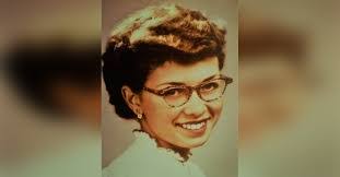 Diane Kovach's Instagram, Twitter & Facebook