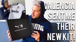 Valencia cf is a professional football club in spain. New Valencia Home Kit 2020 21 Season Nuevo Camiseta De Valencia 2020 2021 Unboxing Youtube