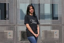 Jul 19, 2021 · artis secantik mawar eva de jongh pernah menjadi debt collector. Cerita Mawar Eva De Jongh Lolos Audisi Hingga Juarai Miss Celebrity 2015