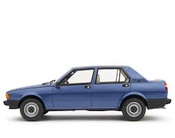 Image result for Blu Pervinca 1985 Alfa-Romeo