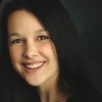 Sommer Ross's Instagram, Twitter & Facebook