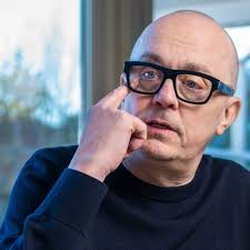 Eliteseriedommer Mathias (28) er sesongklar: