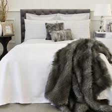 couverture en fausse fourrure de zara home couverture fourrure zara home couverture
