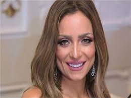 سمية الخشاب تصالح أحمد سعد وريم البارودي على الهواء. ÙˆÙØ§Ø© ØµØ¯ÙŠÙ‚ØªÙ‡Ø§ ÙˆØ®ÙŠØ§Ù†Ø© Ø£Ø­Ù…Ø¯ Ø³Ø¹Ø¯ Ø£Ø³Ø¨Ø§Ø¨ Ø§Ù†Ù‡ÙŠØ§Ø± Ø±ÙŠÙ… Ø§Ù„Ø¨Ø§Ø±ÙˆØ¯ÙŠ ÙÙŠ Ø§Ù„Ø¨ÙƒØ§Ø¡ Ø¨ÙˆØ§Ø¨Ø© Ø£Ø®Ø¨Ø§Ø± Ø§Ù„ÙŠÙˆÙ… Ø§Ù„Ø¥Ù„ÙƒØªØ±ÙˆÙ†ÙŠØ©