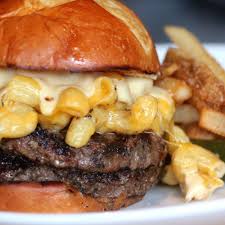 Bacon Mac And Cheese Burgers In Sodo Mac And Cheese Burger Food Bacon Mac And Cheese