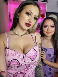 I miss doing lives with my sister 😭 which lives were your fav?