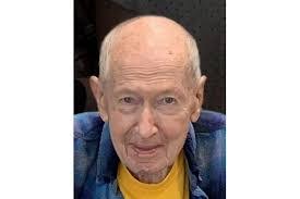 Robert Downard's Instagram, Twitter & Facebook